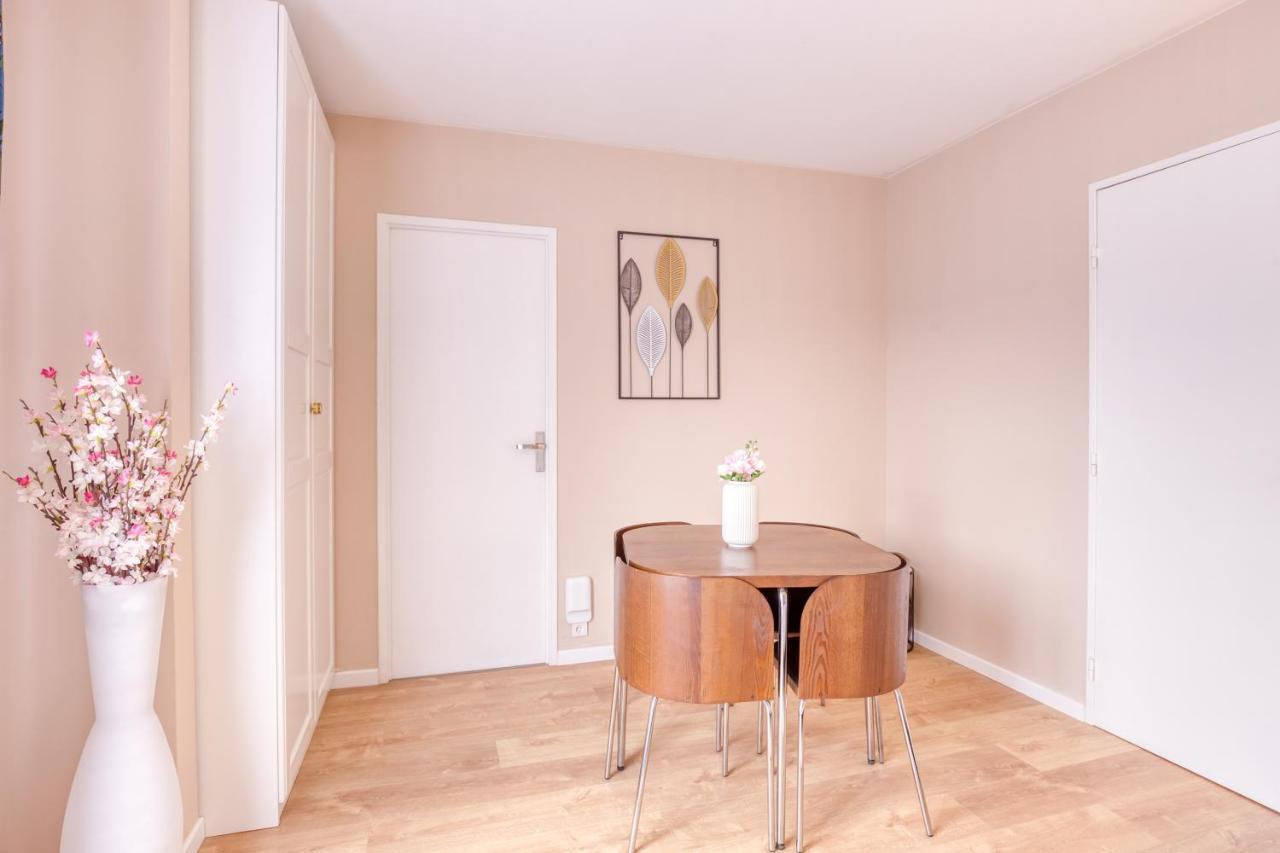 Studio Hotel - Lit King Size - Parking - Wifi - Proche Cdg Livry-Gargan Exteriér fotografie